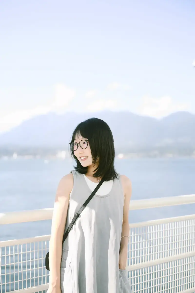 Editorial lifestyle photography at the Seattle waterfront with mountain views